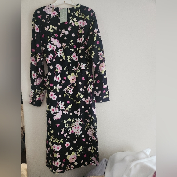 H&M  Wrap Dress Floral Black BNWT - Picture 7 of 16